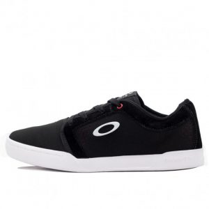 tenis-oakley-rudder-jet-black